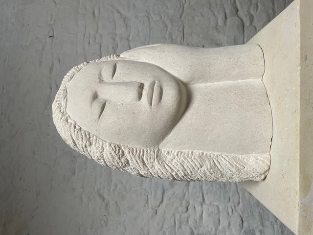 Resting Head, Lavoux stone